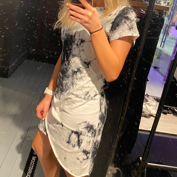 SHEIN Tie Dye Marble Asymmetric Hem Fitted Dress - Picture 2 of 2
